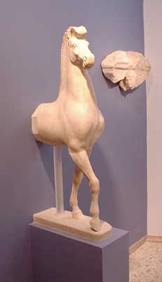 Another beautifully carved horse.