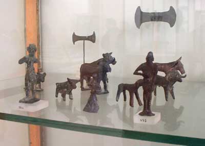 Small animal and people figures. Souvenirs?