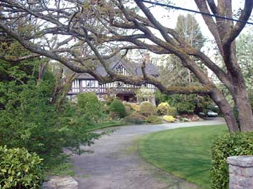 House in Oak Bay